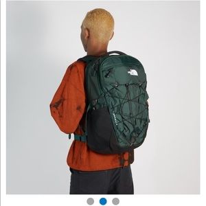 north face borealis backpack in green/black